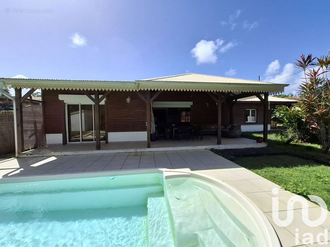 Photo 1 - Maison à BAIE-MAHAULT