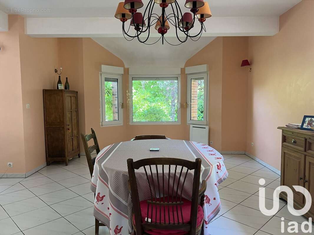 Photo 9 - Maison à CHARENTILLY