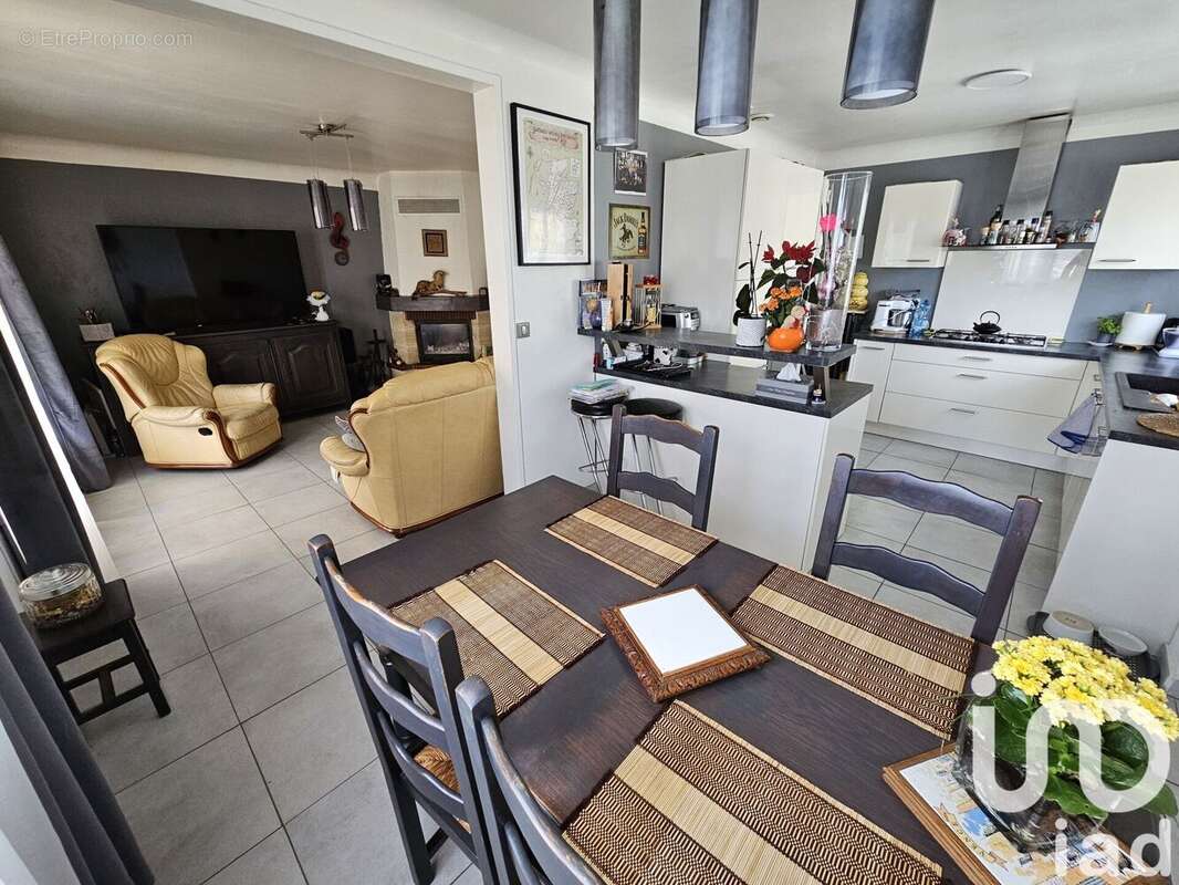 Photo 4 - Maison à LE THILLAY