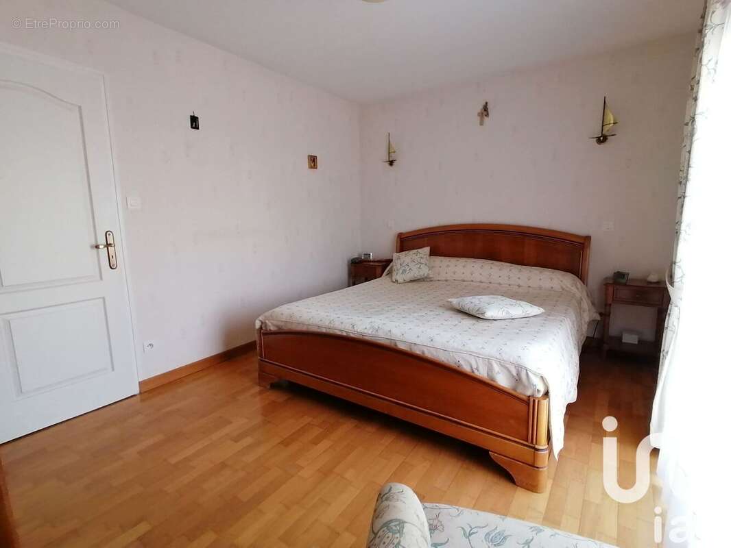 Photo 4 - Maison à LE PERRIER