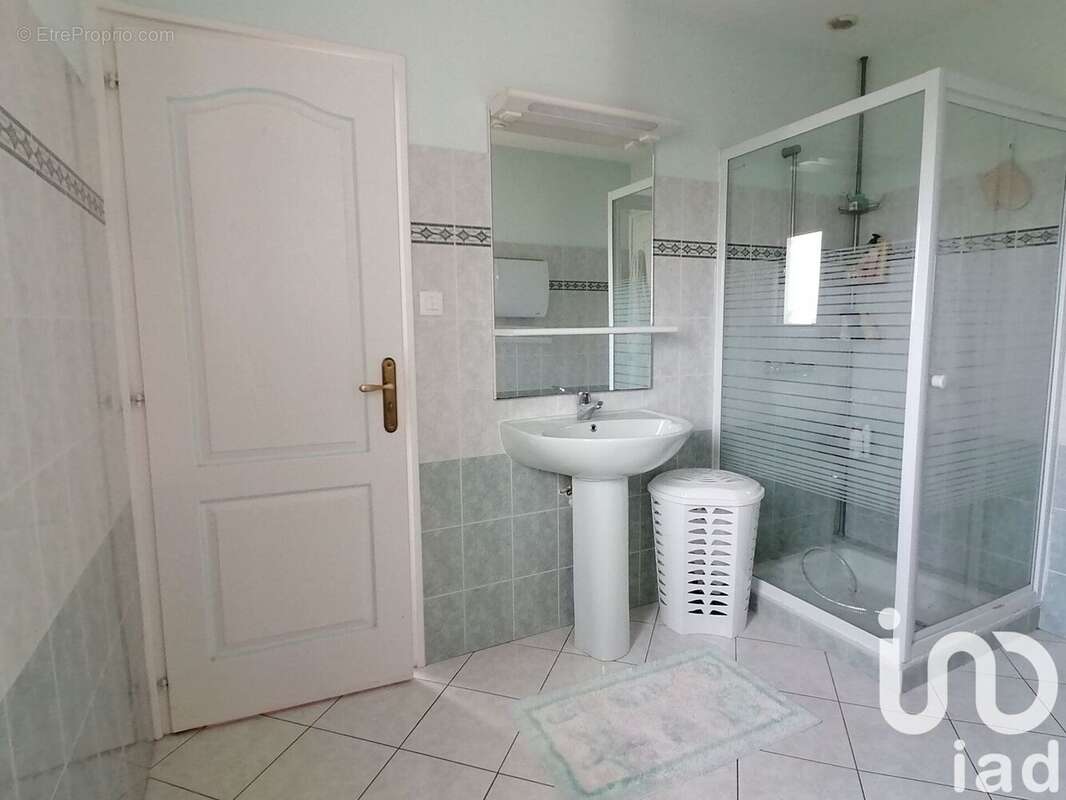 Photo 8 - Maison à LE PERRIER