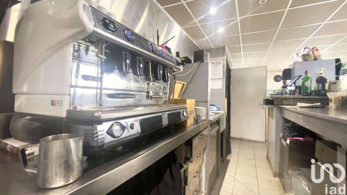 Photo 9 - Commerce à CONTES