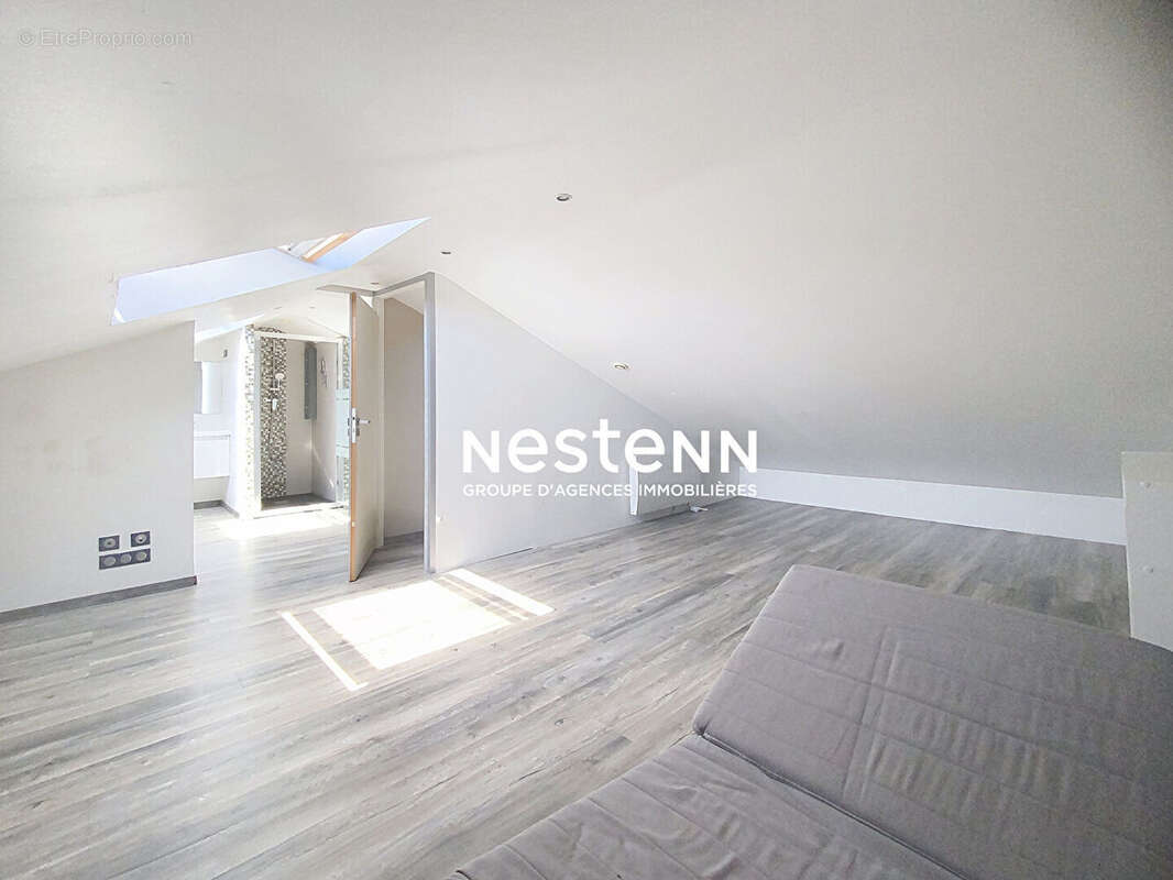 Appartement à VALLAURIS