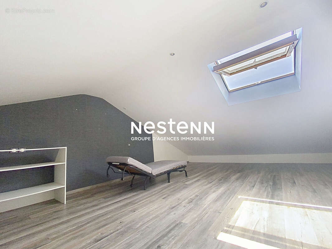 Appartement à VALLAURIS