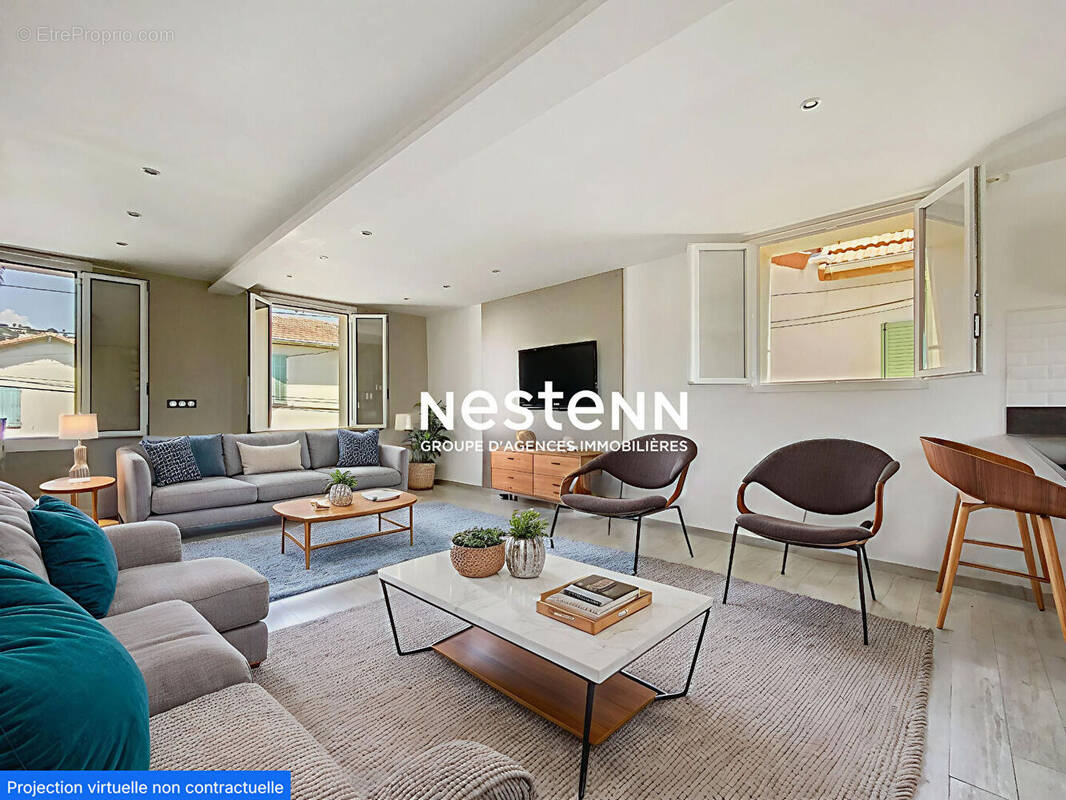 Appartement à VALLAURIS