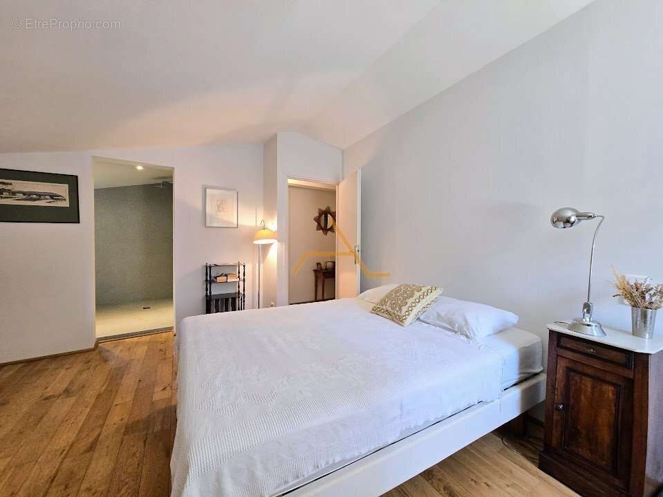 Maison à ROCHEBAUDIN