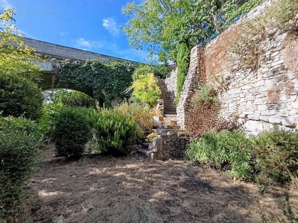 Maison à ROCHEBAUDIN