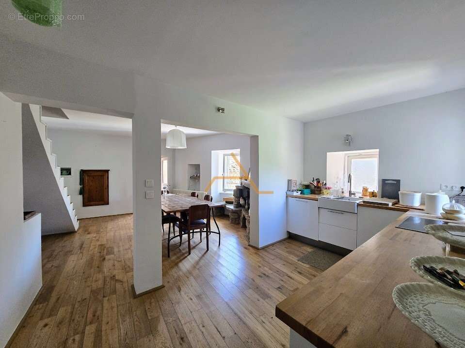 Maison à ROCHEBAUDIN