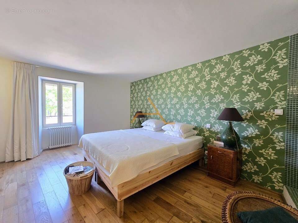 Maison à ROCHEBAUDIN