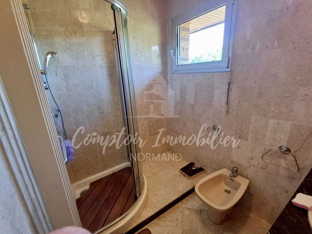 Maison à SAINT-AUBIN-SUR-MER