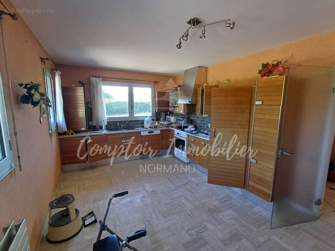 Maison à SAINT-AUBIN-SUR-MER