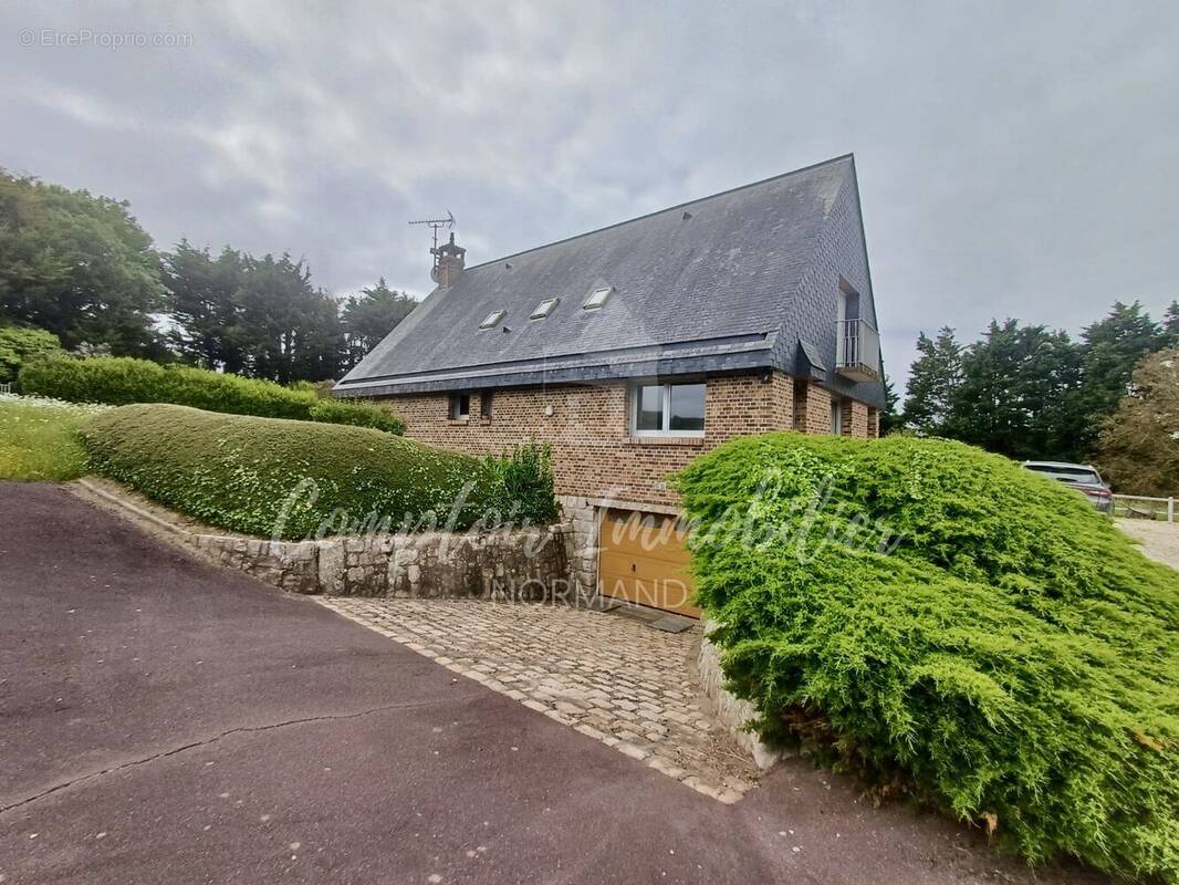 Maison à SAINT-AUBIN-SUR-MER