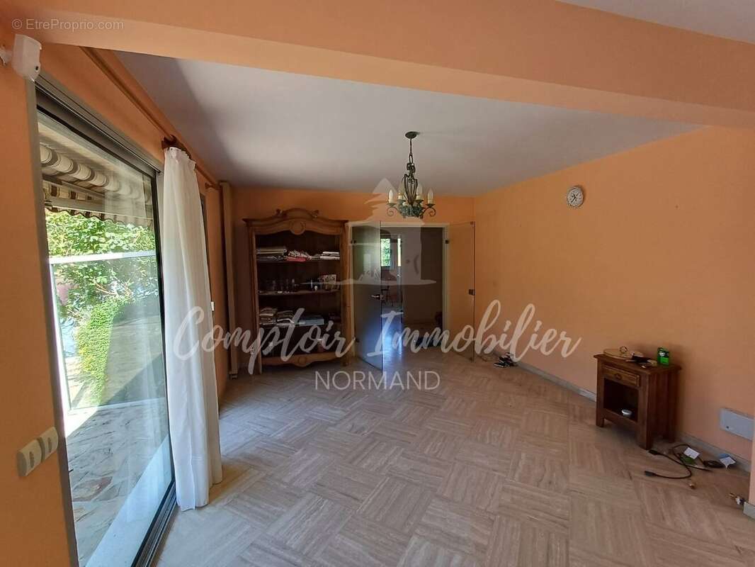 Maison à SAINT-AUBIN-SUR-MER