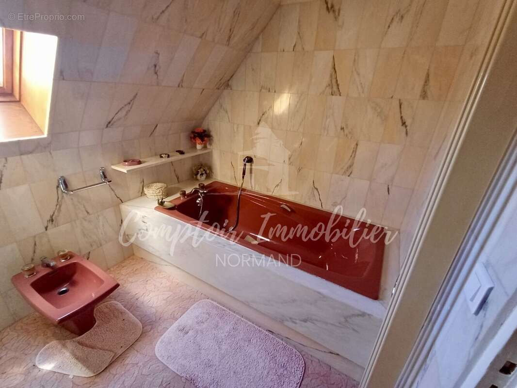 Maison à SAINT-AUBIN-SUR-MER