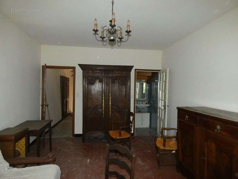 Maison à ASPRES-SUR-BUECH