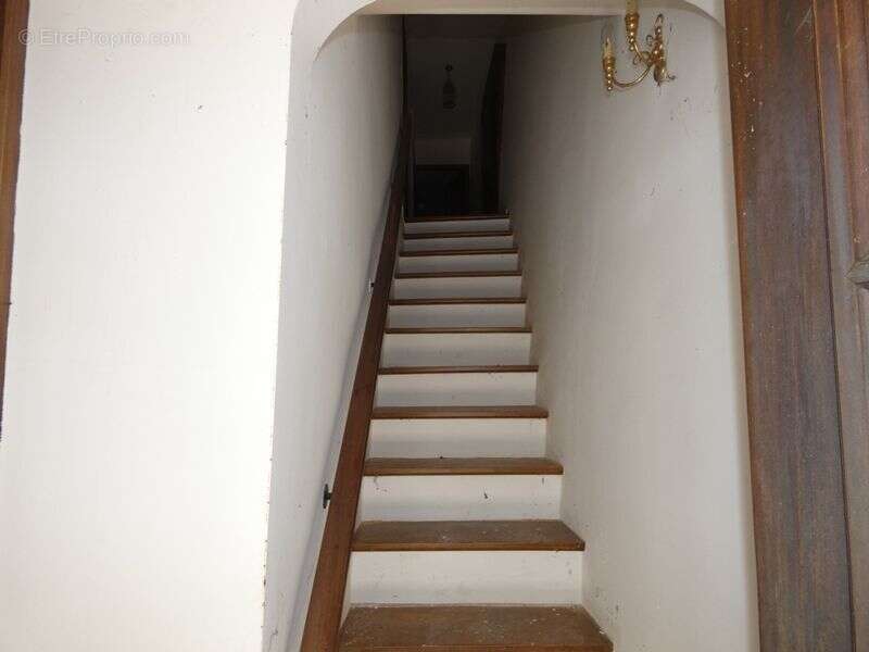 Maison à ASPRES-SUR-BUECH