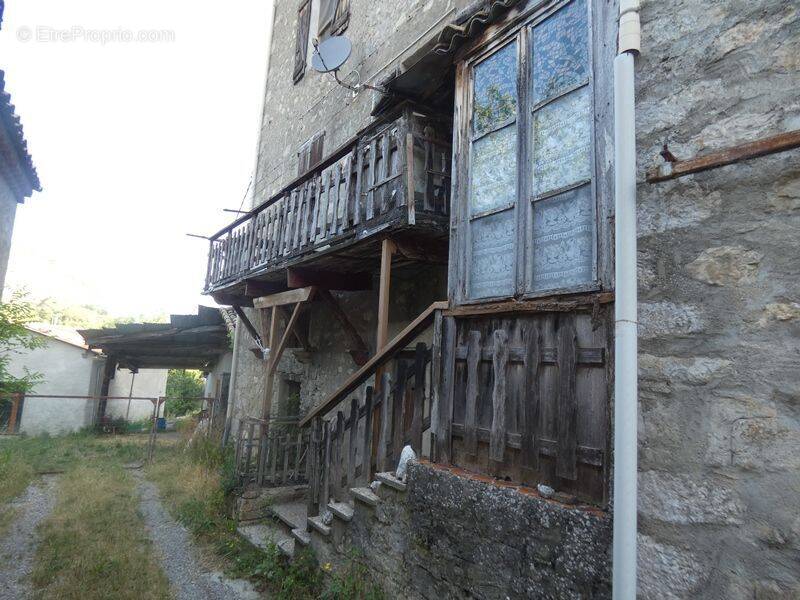 Appartement à SAINT-PIERRE-D&#039;ARGENCON