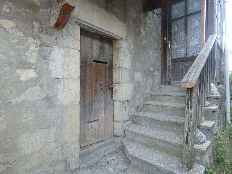 Appartement à SAINT-PIERRE-D&#039;ARGENCON