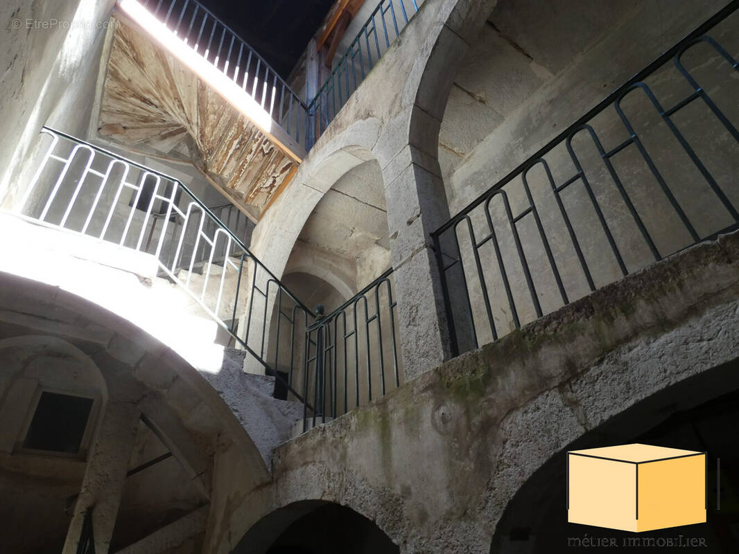 Appartement à BELLEY