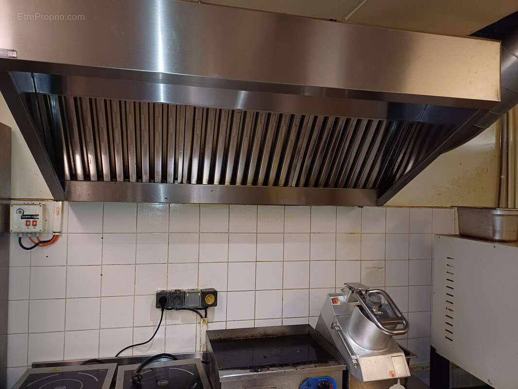 Autre à LEVALLOIS-PERRET