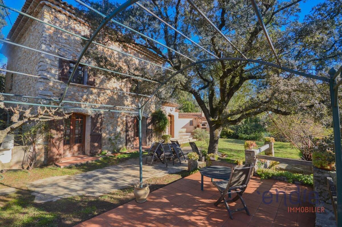 Maison à LORGUES