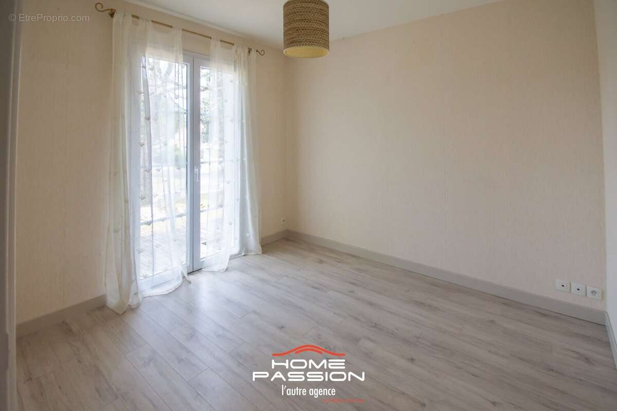 Maison à LES MATHES