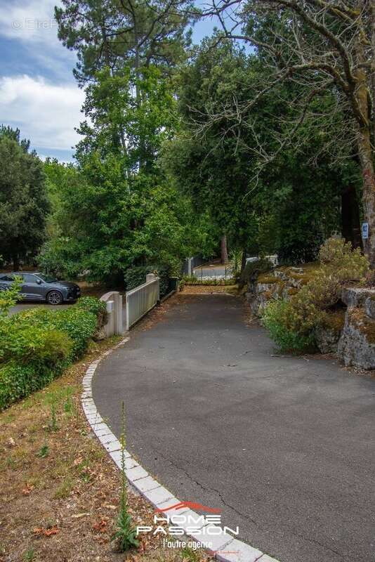 Maison à LES MATHES