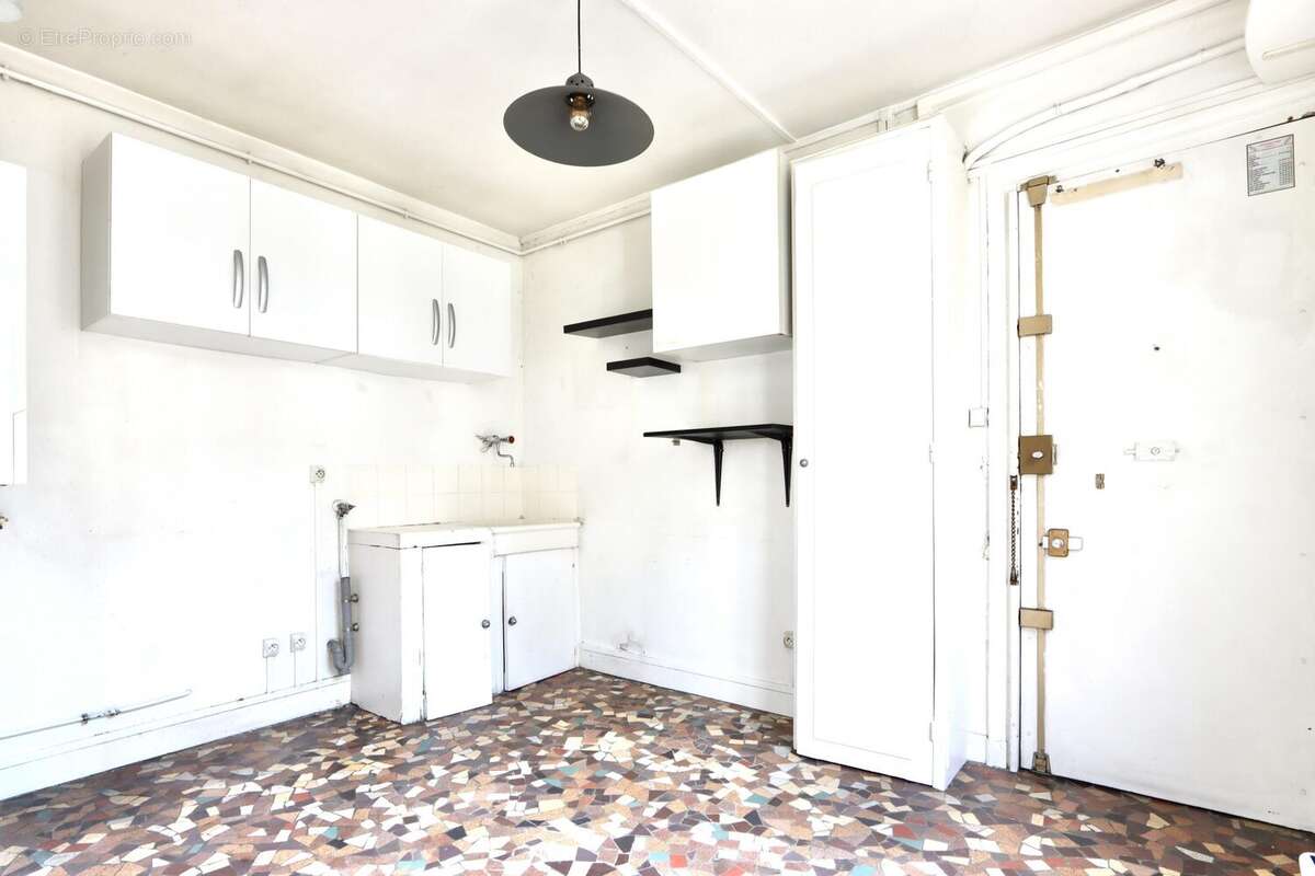 Appartement à PARIS-10E