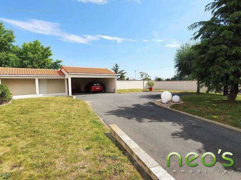 Maison à LE MAY-SUR-EVRE