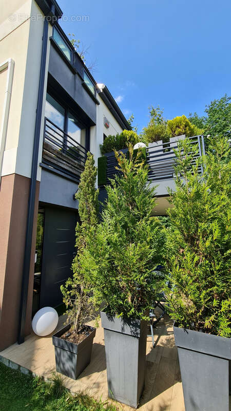 Maison à GOMETZ-LE-CHATEL