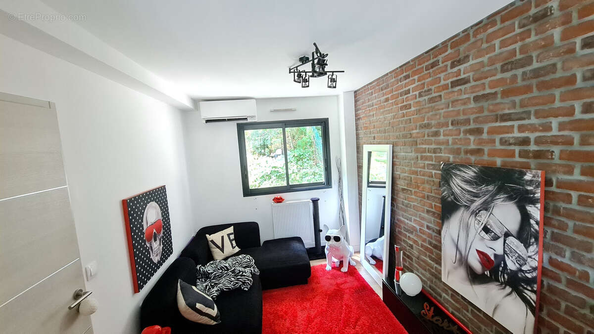 Maison à GOMETZ-LE-CHATEL