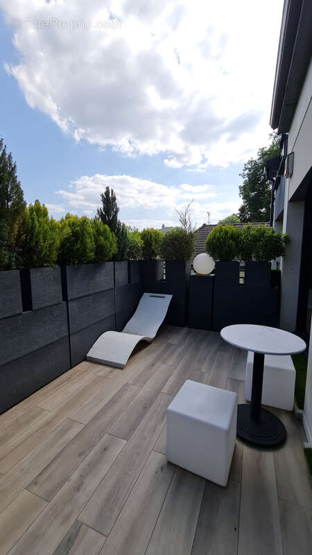 Maison à GOMETZ-LE-CHATEL