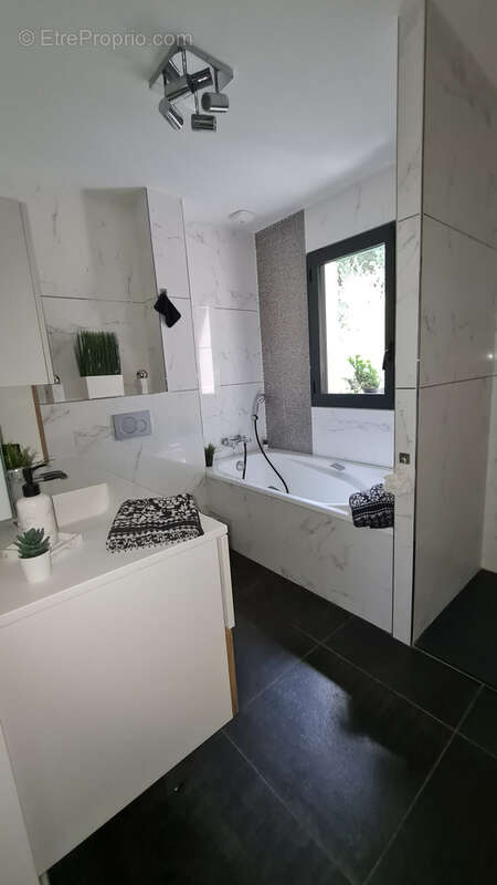 Maison à GOMETZ-LE-CHATEL