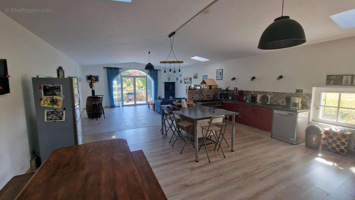 Maison à SAINT-URBAIN