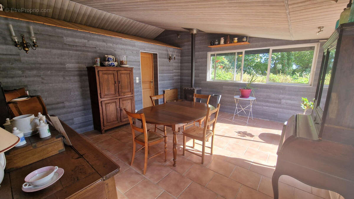 Maison à SAINT-URBAIN