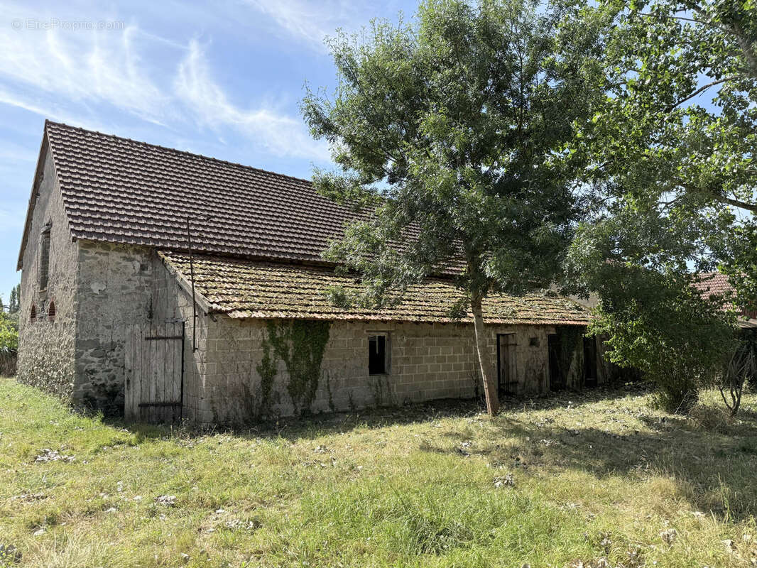 Maison à MERY-SUR-CHER