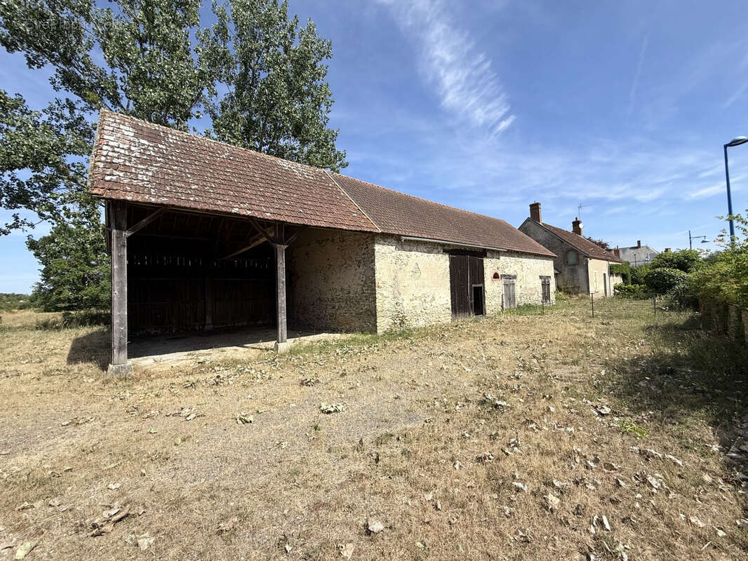 Maison à MERY-SUR-CHER