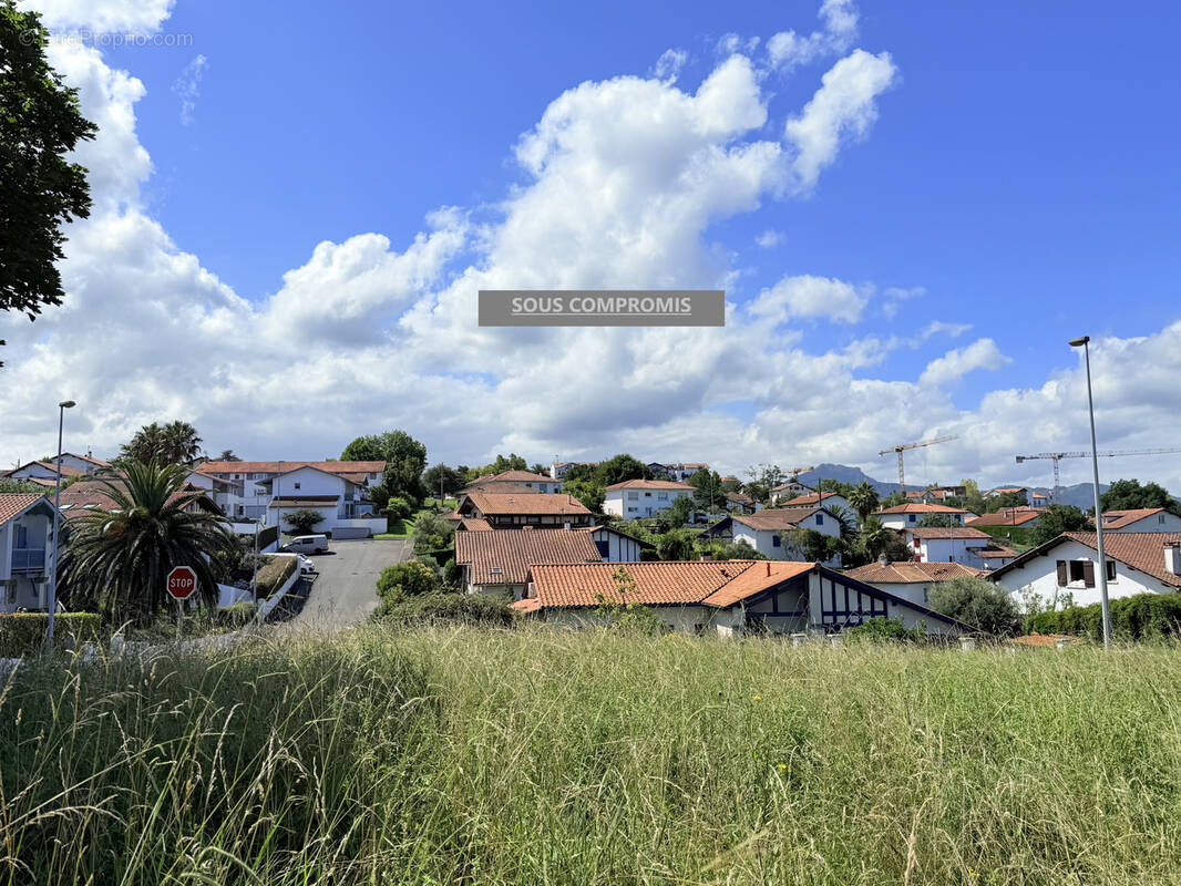 Terrain à HENDAYE