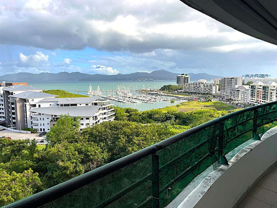 Appartement à FORT-DE-FRANCE