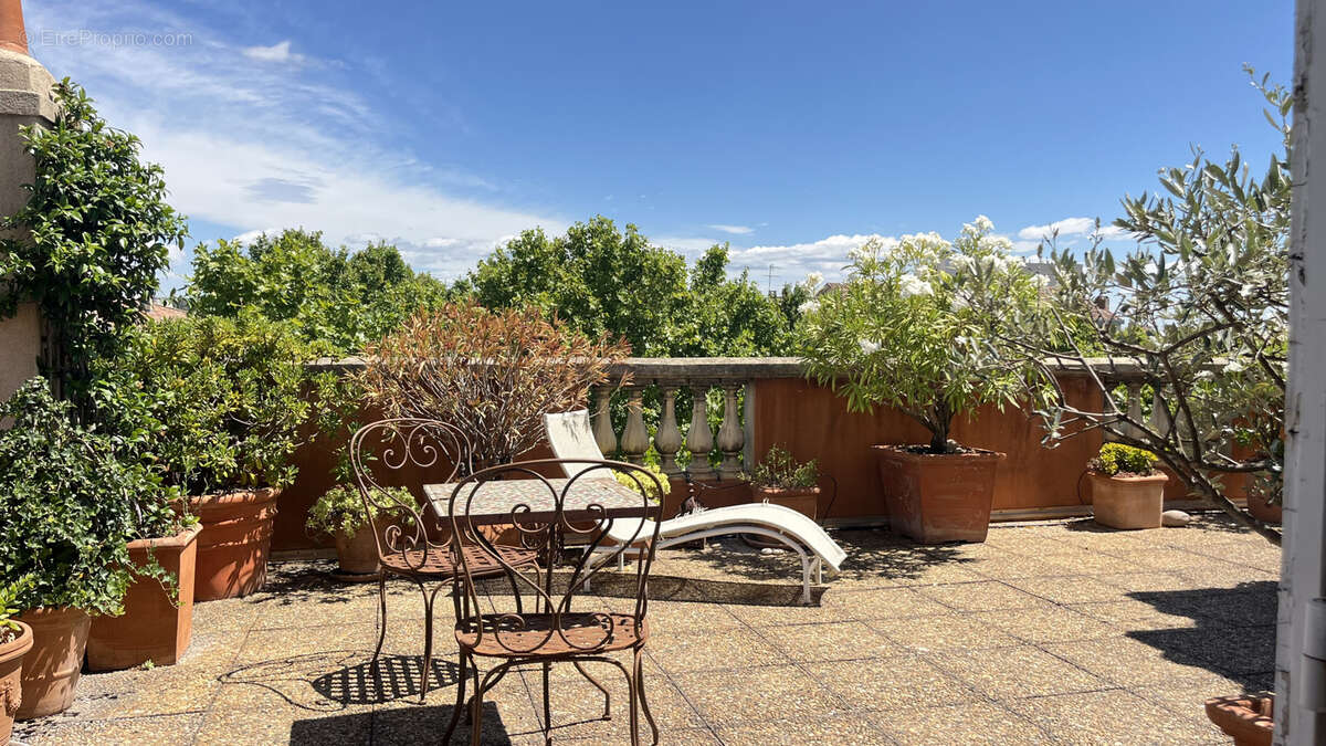 Appartement à NIMES