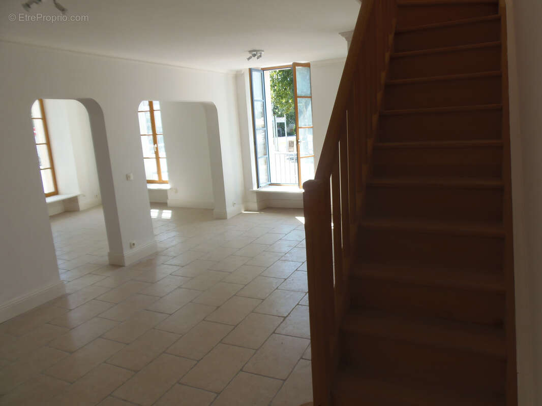 Appartement à MORTAGNE-SUR-GIRONDE