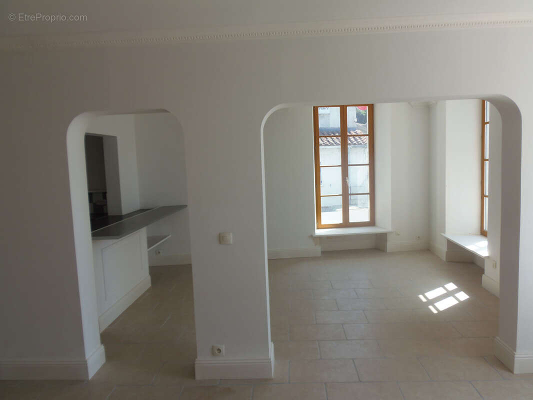 Appartement à MORTAGNE-SUR-GIRONDE