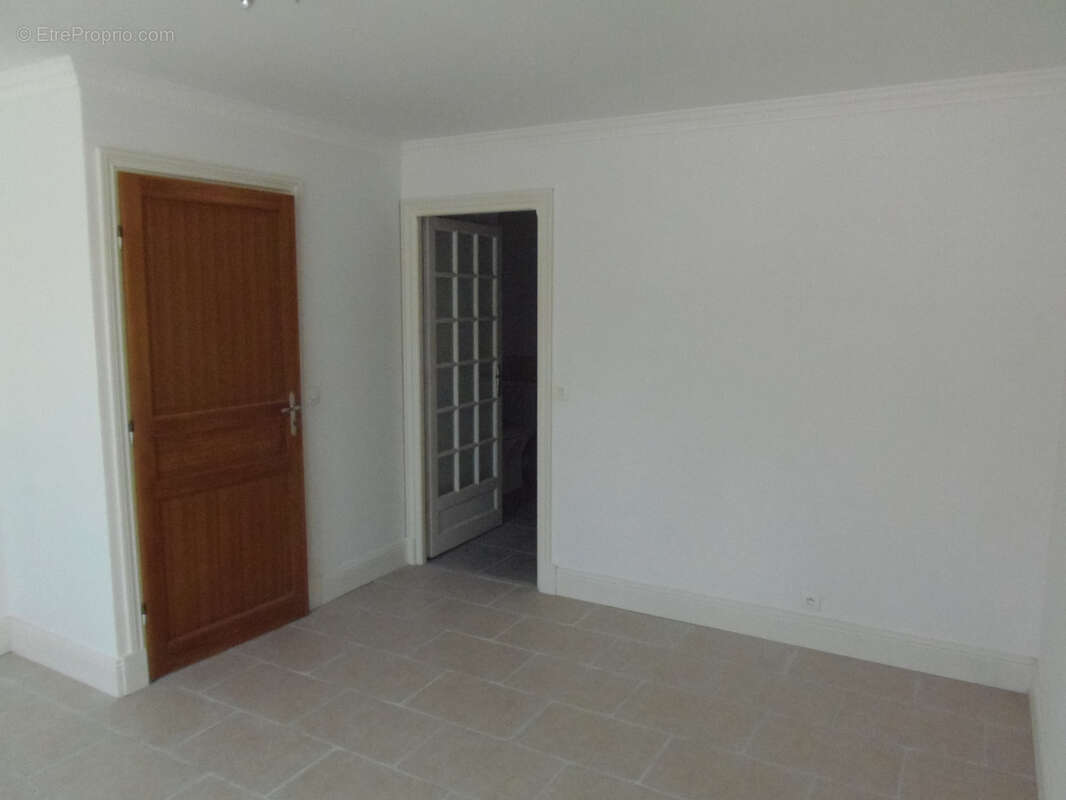 Appartement à MORTAGNE-SUR-GIRONDE