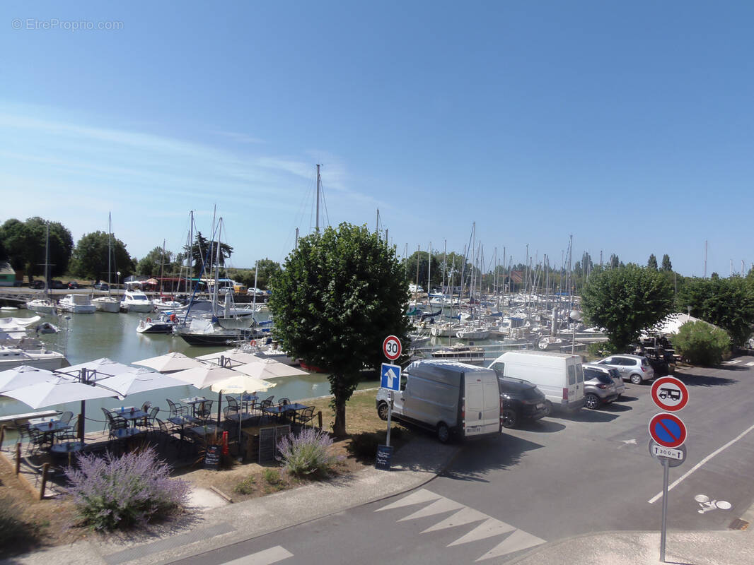 Appartement à MORTAGNE-SUR-GIRONDE