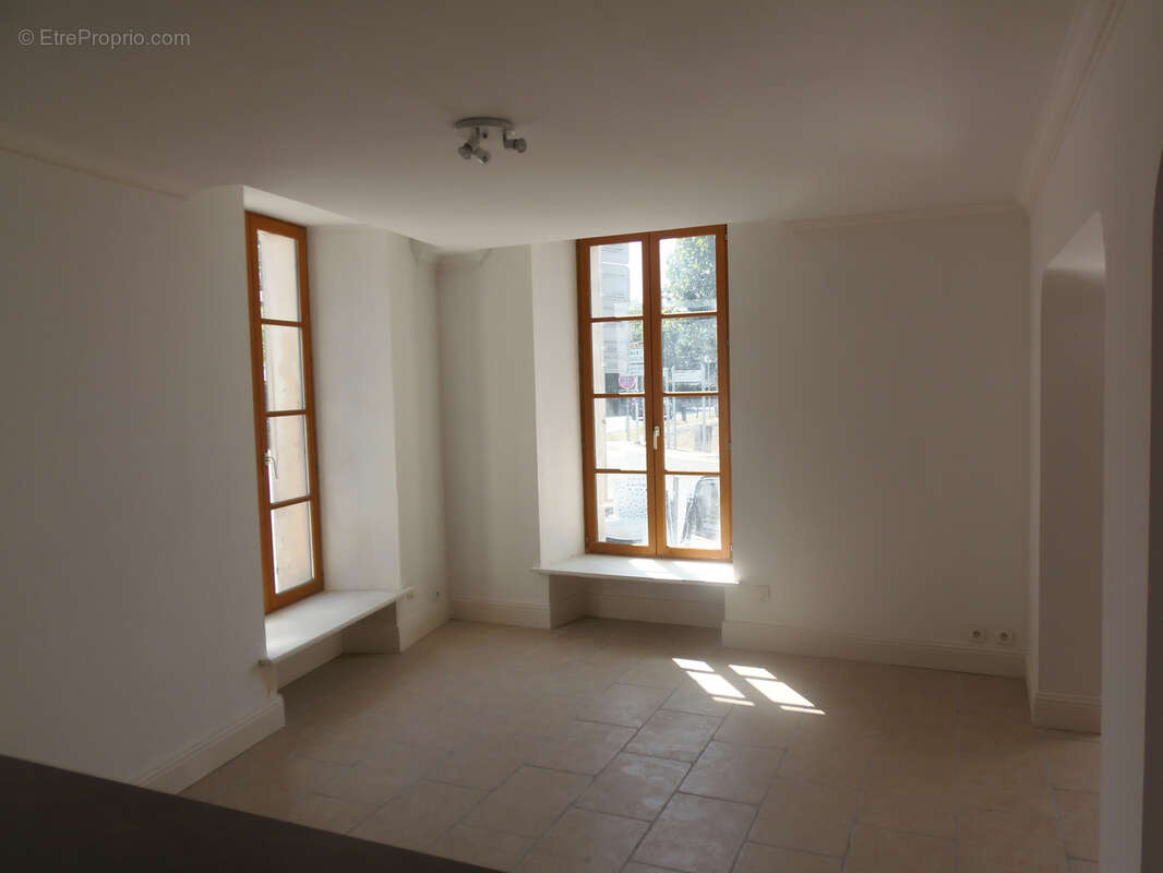 Appartement à MORTAGNE-SUR-GIRONDE