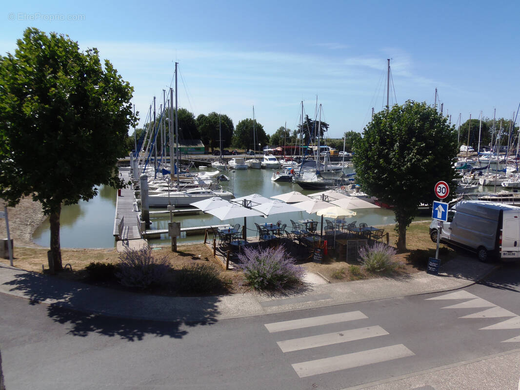 Appartement à MORTAGNE-SUR-GIRONDE