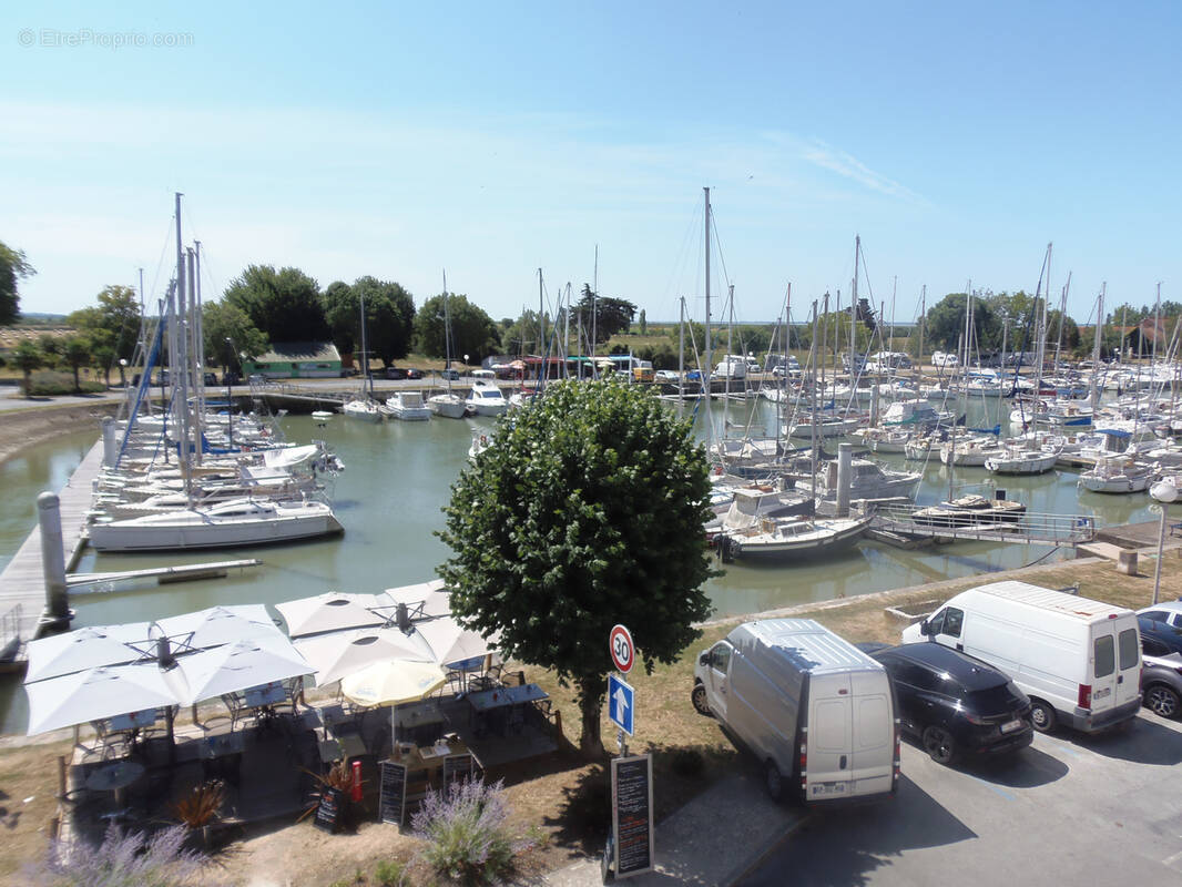 Appartement à MORTAGNE-SUR-GIRONDE