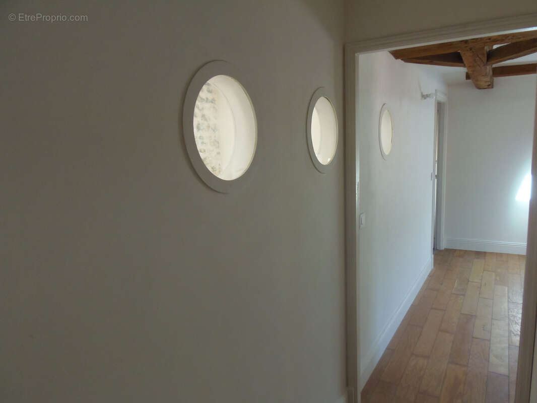 Appartement à MORTAGNE-SUR-GIRONDE