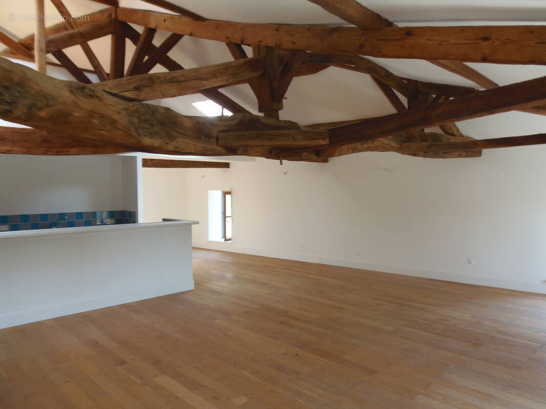 Appartement à MORTAGNE-SUR-GIRONDE