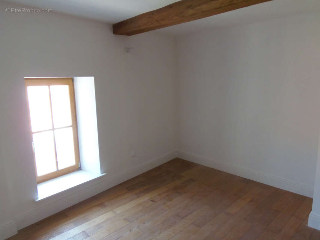 Appartement à MORTAGNE-SUR-GIRONDE